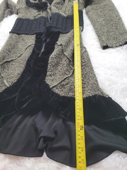 [403] Love Token Green Ruffle Sweater Jacket - Picture 5 of 12